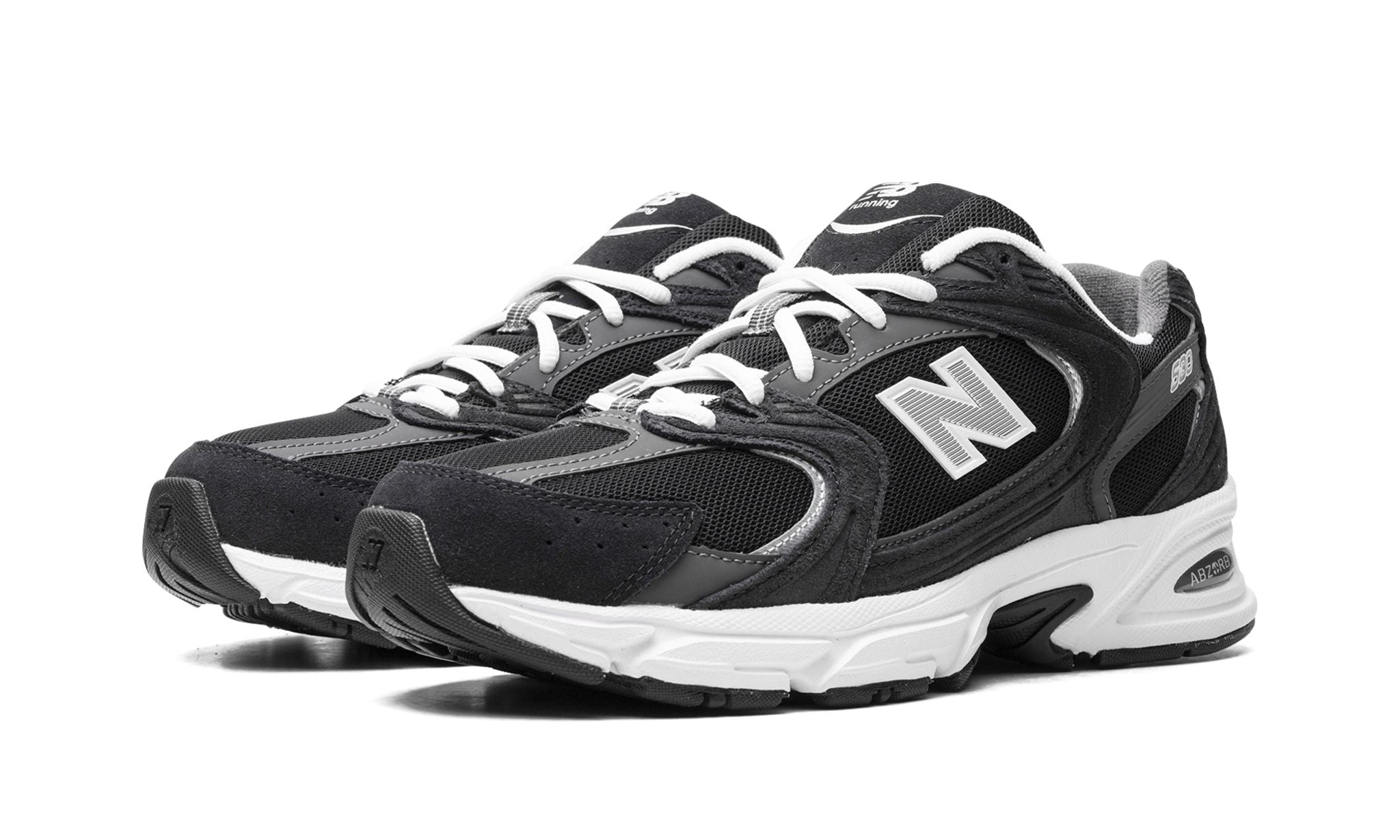 NB 530 "CLASSIC BLACK / GREY"
