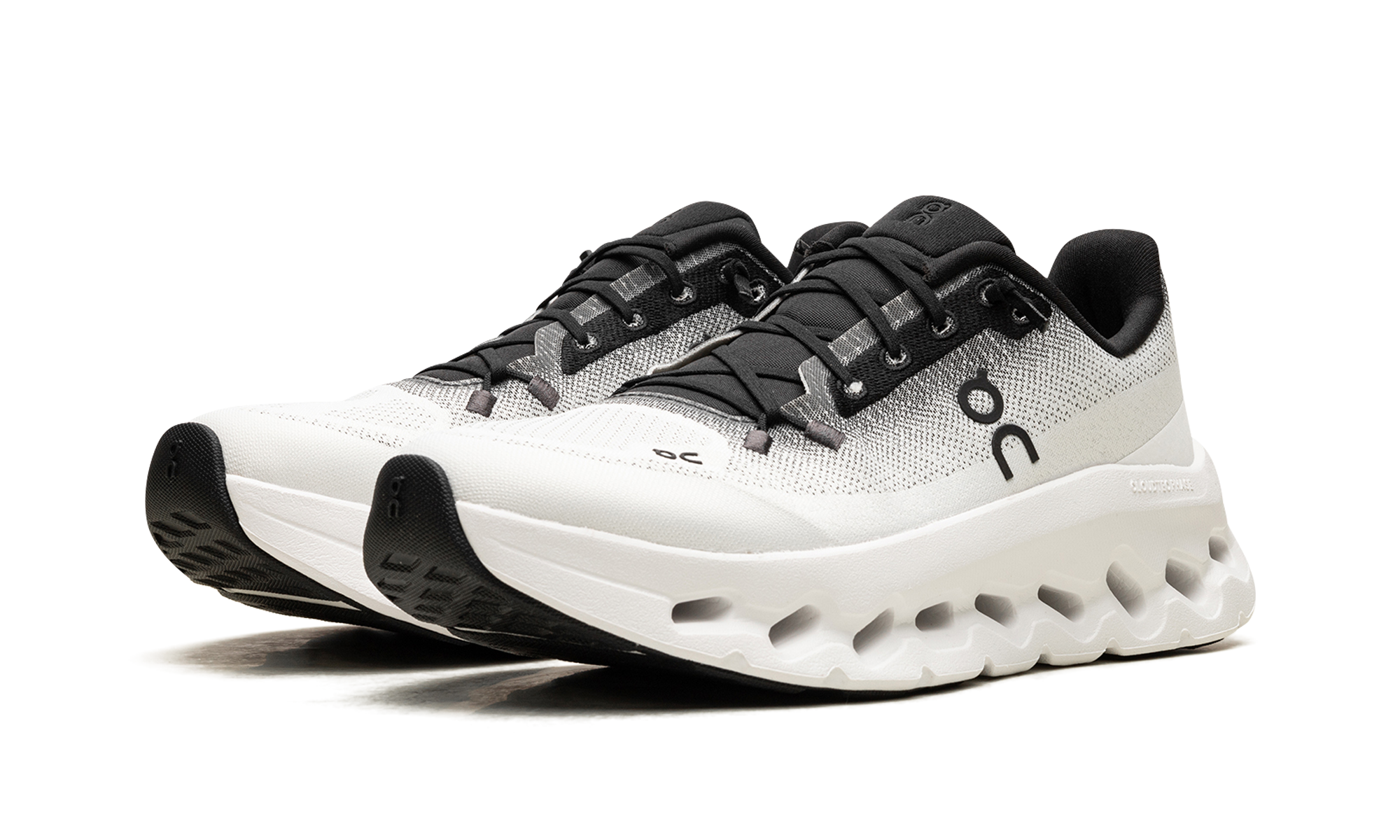 On Running Cloudtilt WMNS "Black/Ivory"