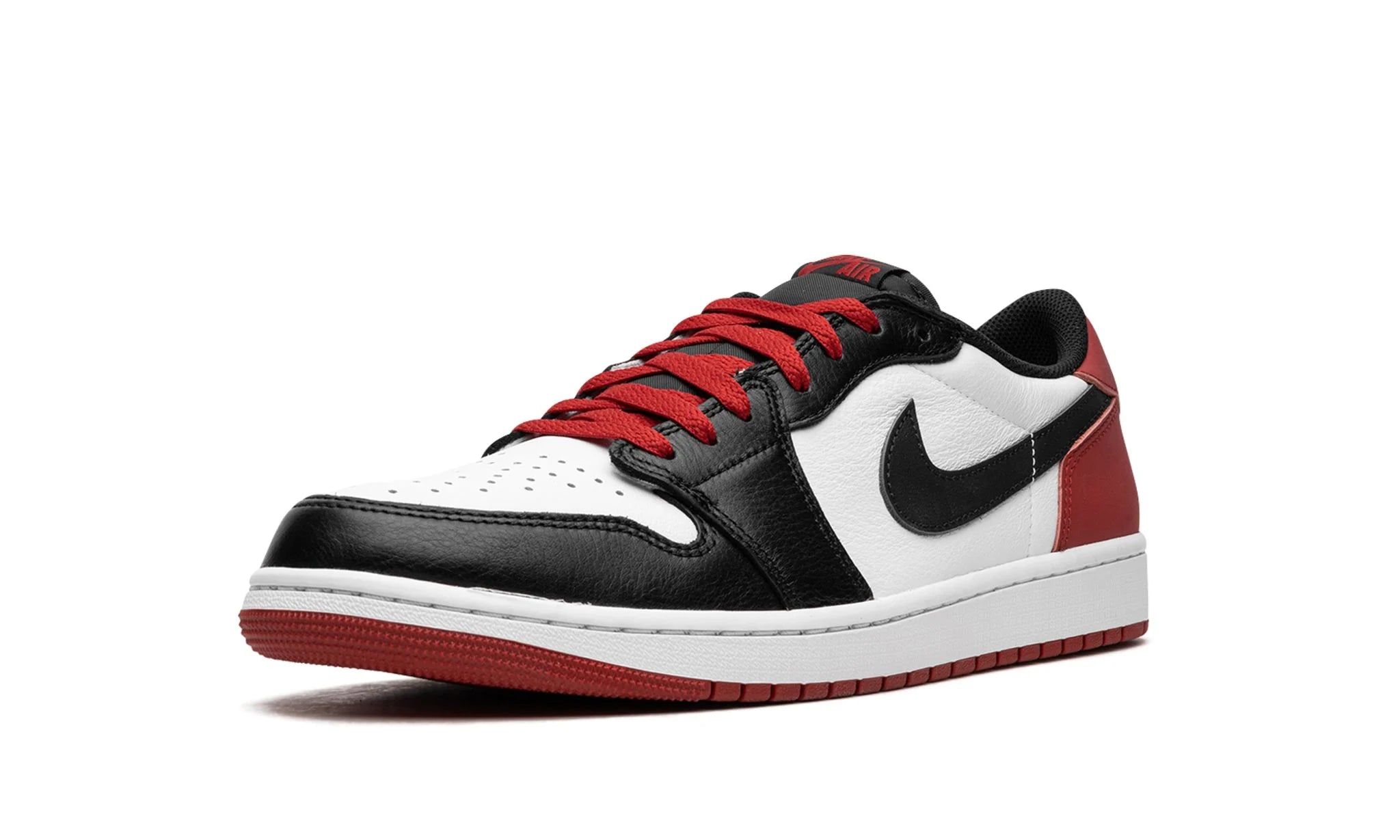AIR JORDAN 1 LOW OG "Black Toe 2023"