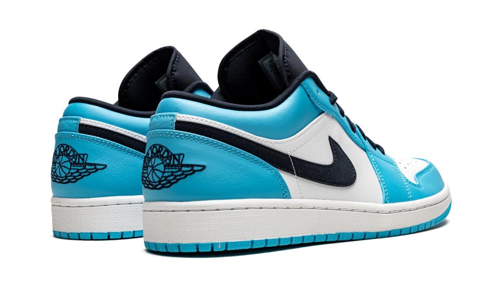 AIR JORDAN 1 LOW "UNC"