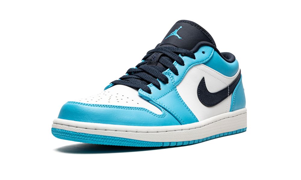 AIR JORDAN 1 LOW "UNC"