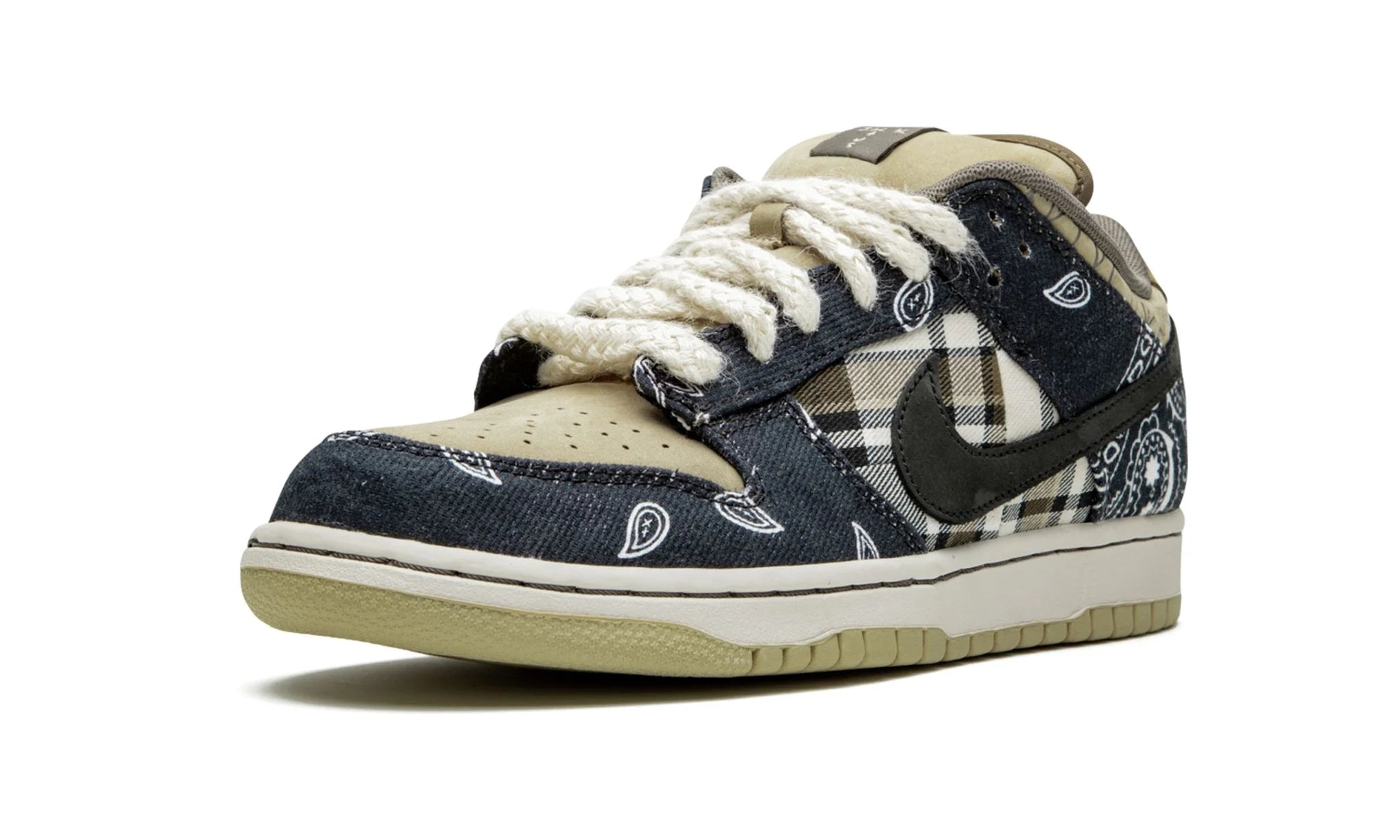 SB Dunk Low x Travis Scott